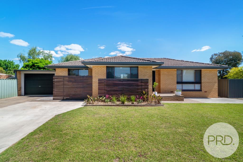 54 Maple Rd, Lake Albert, NSW 2650