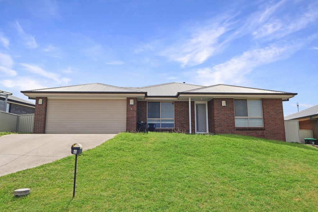4 Jade Cl, Kelso, NSW 2795