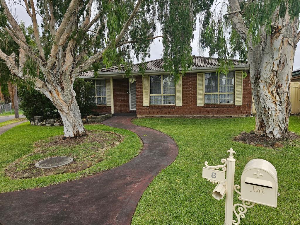 8 CEDARWOOD GR, DEAN PARK, NSW 2761