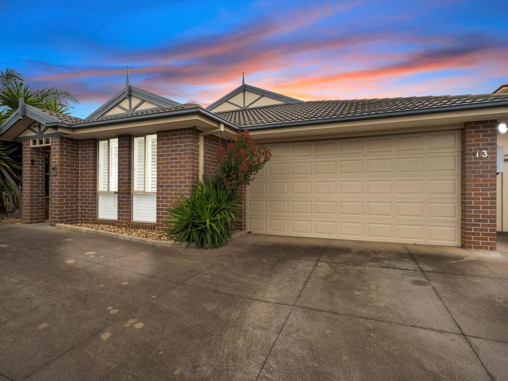 13 Ross St, Darley, VIC 3340