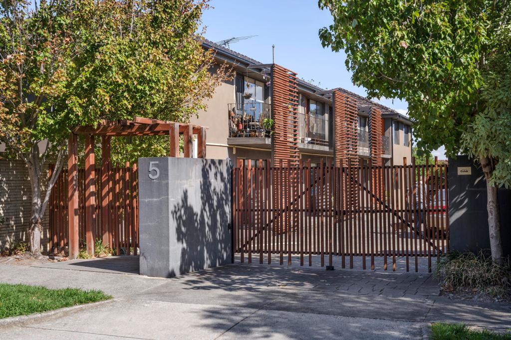 3/5 Tasman St, Preston, VIC 3072