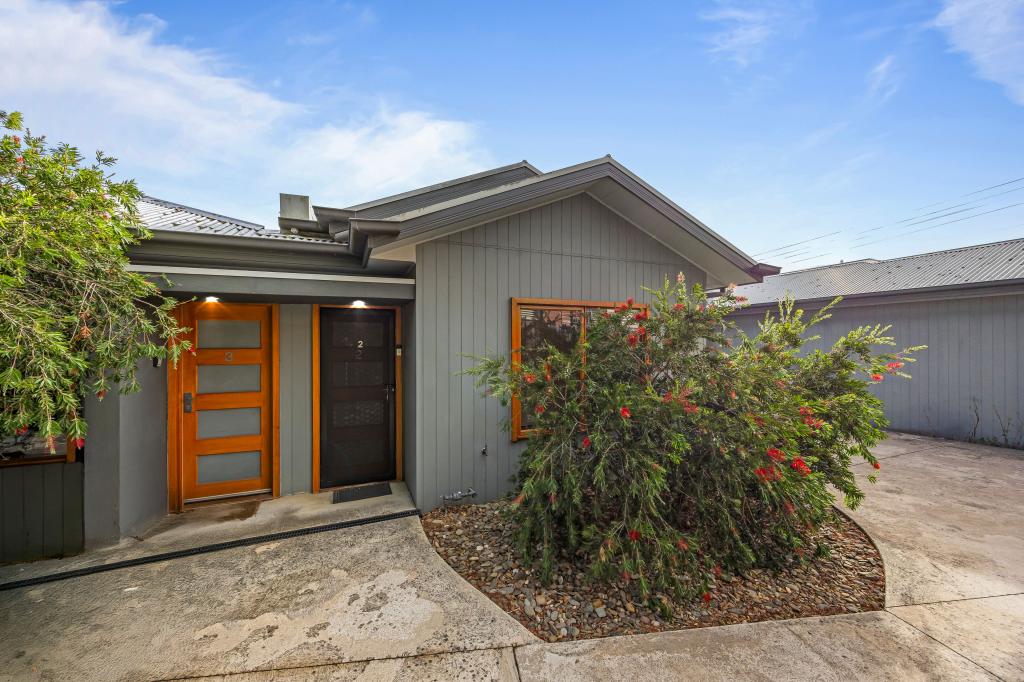 2/54 Peel St S, Golden Point, VIC 3350