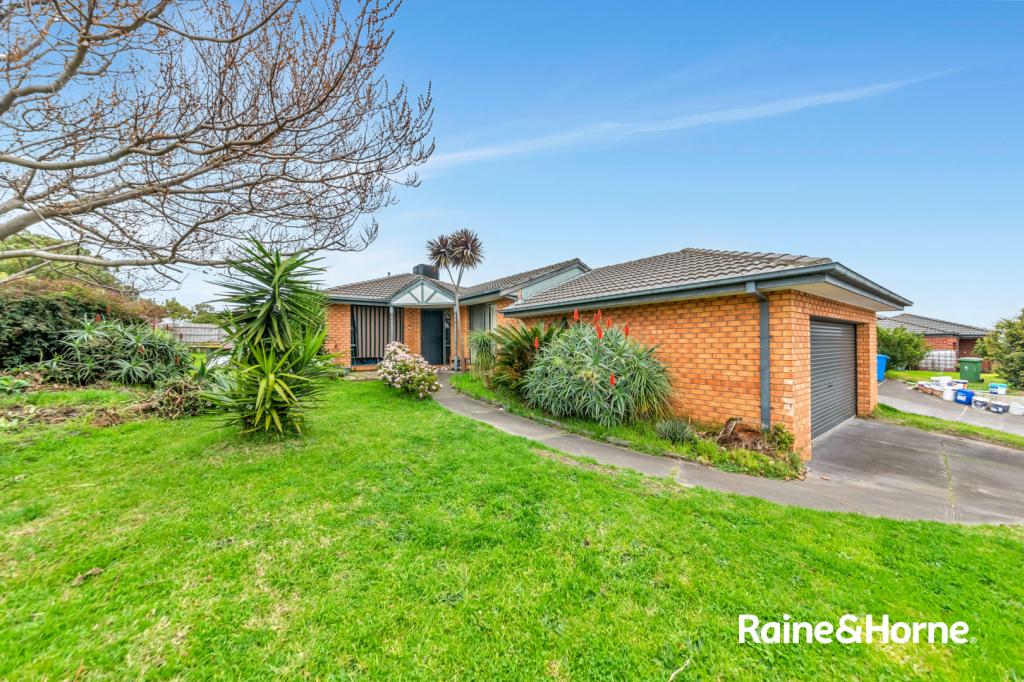 33 SHORT RD, HAMPTON PARK, VIC 3976