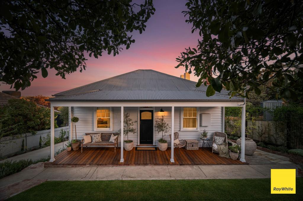 19 Malcolm St, Quarry Hill, VIC 3550