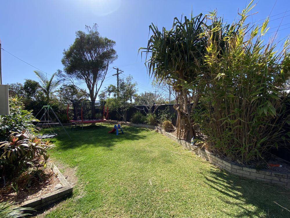 45 Pine Cres, Sandy Beach, NSW 2456