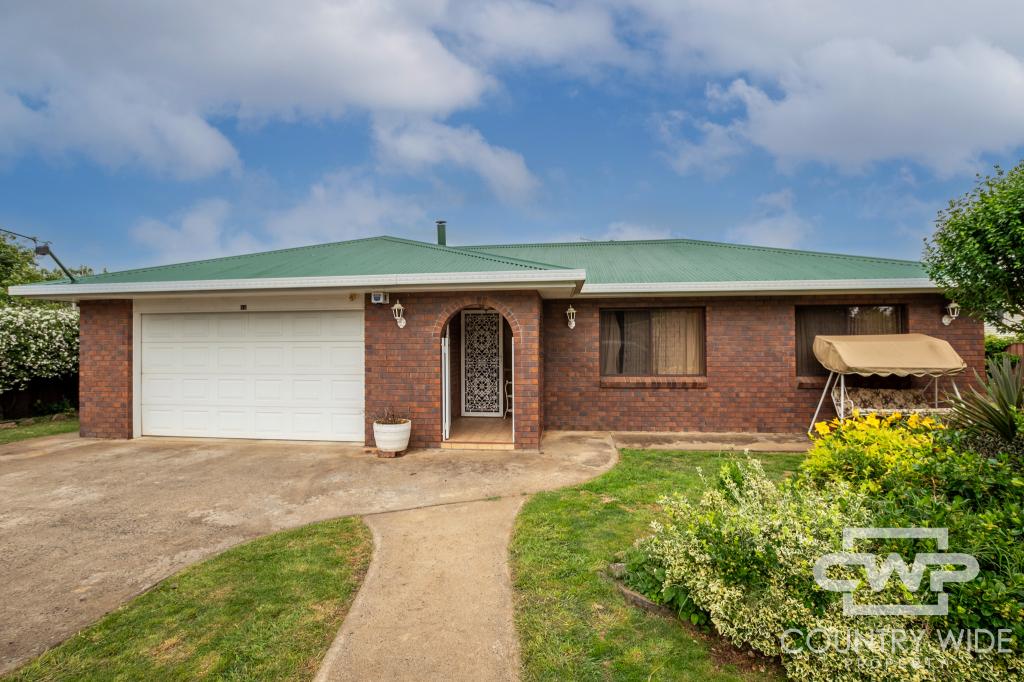 46 Abercrombie St, Guyra, NSW 2365