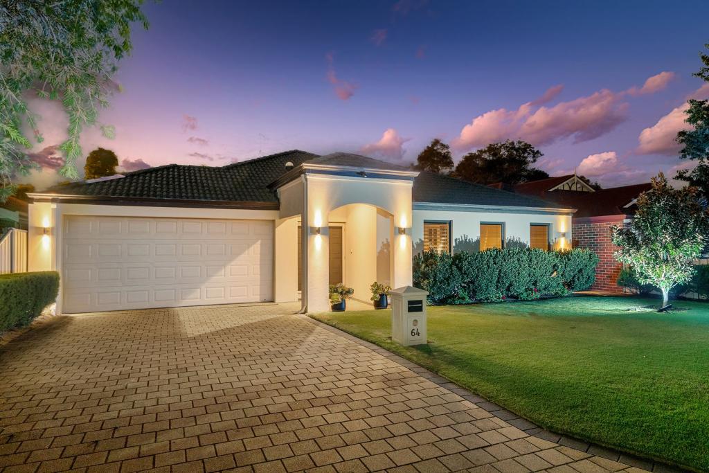 64 Ivory St, Noranda, WA 6062