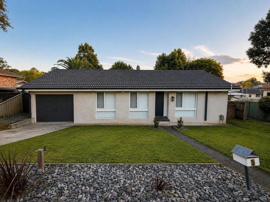 5 Donaldson St, Bradbury, NSW 2560