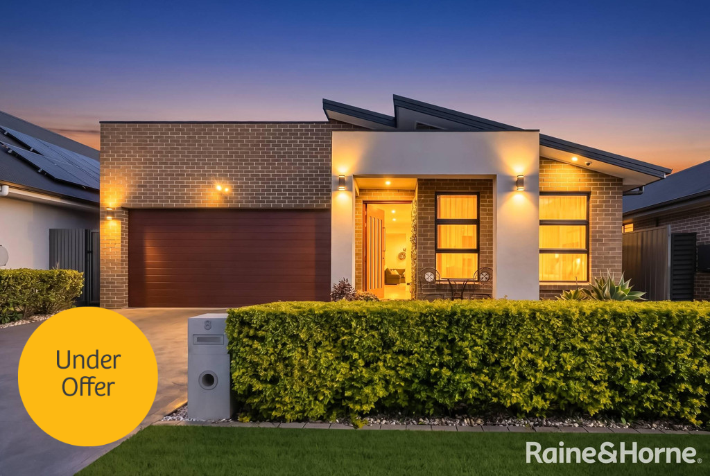 8 Churcher St, Catherine Field, NSW 2557