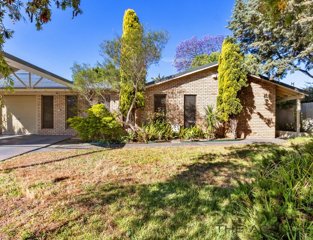 7 Chilham Pl, Gosnells, WA 6110