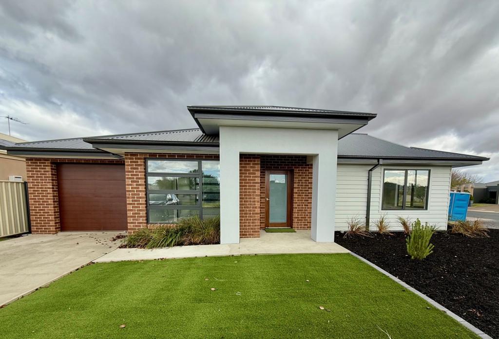 1/8 Jane Rd, Yarrawonga, VIC 3730