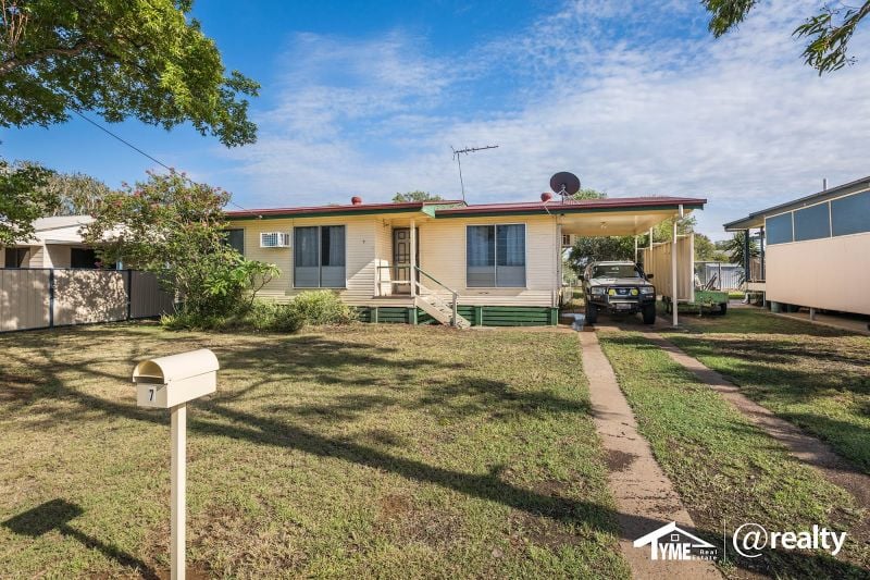 7 Oak St, Blackwater, QLD 4717