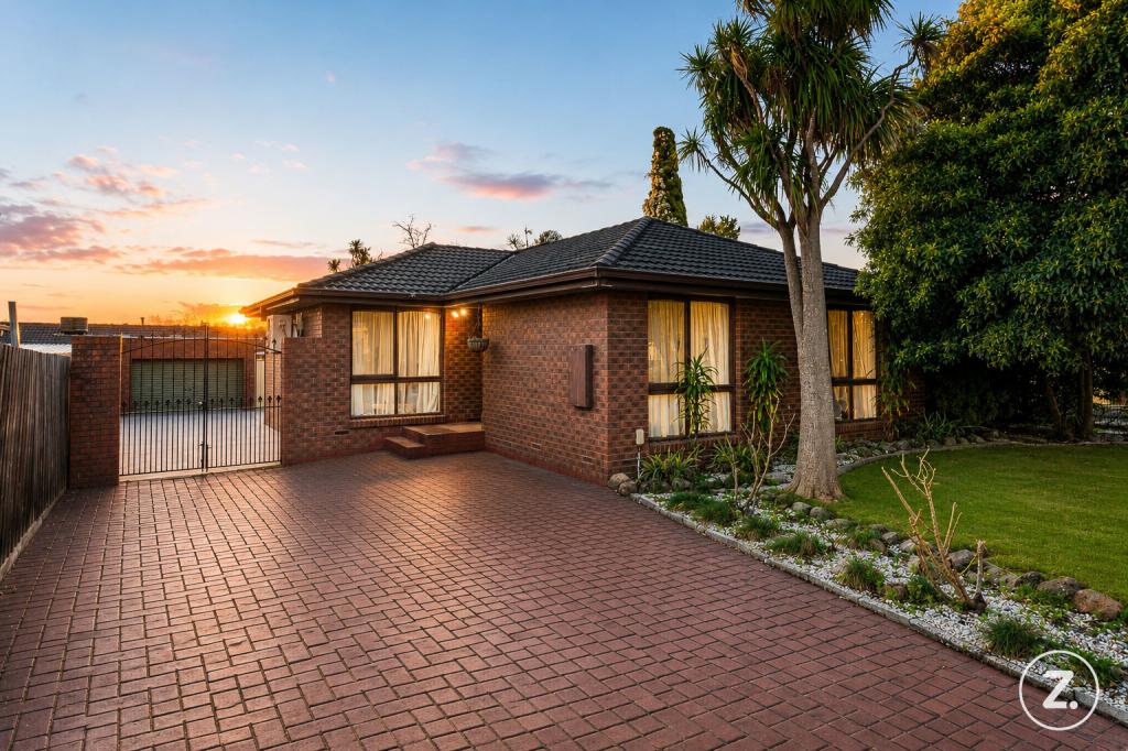 51 John Fawkner Dr, Endeavour Hills, VIC 3802