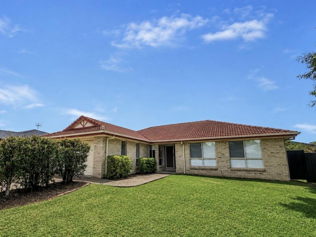 12 Fuller Ave, Meadowbrook, QLD 4131