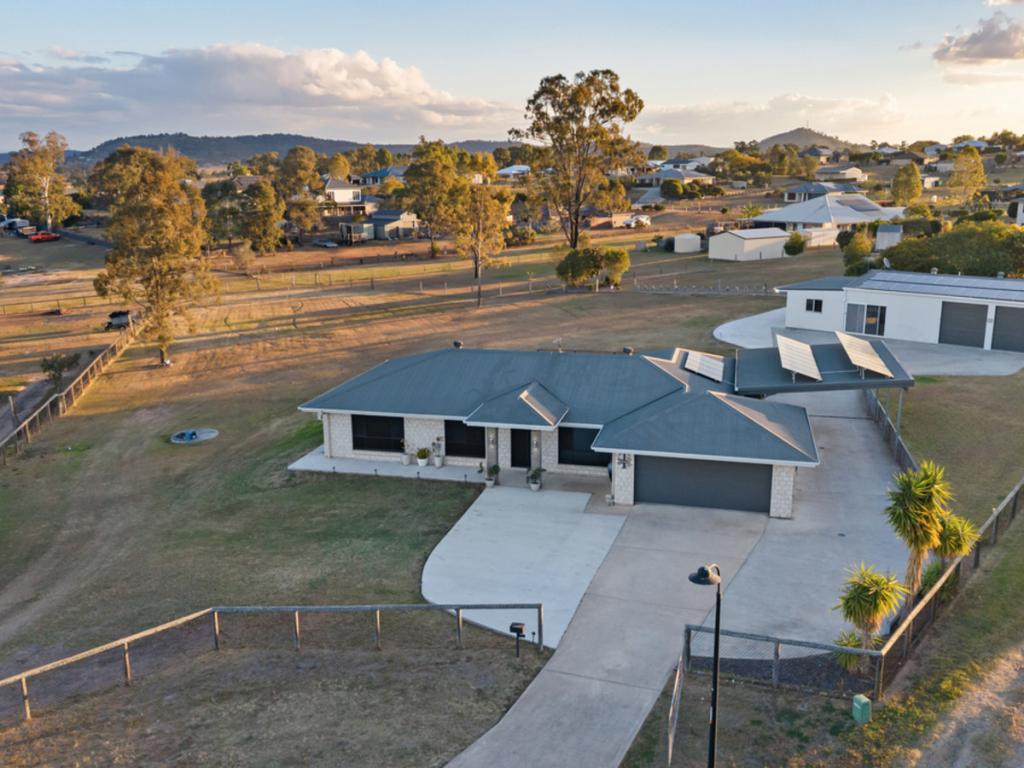7 Davis Ct, Hatton Vale, QLD 4341