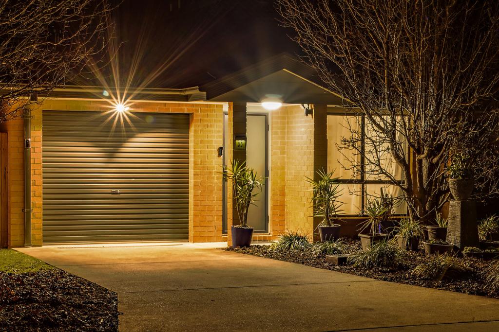 30 Audrey Cahn St, Macgregor, ACT 2615