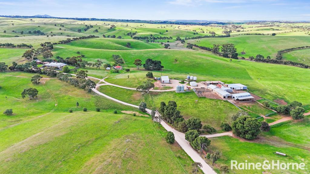 173 DALVEEN RD, WOODCHESTER, SA 5255