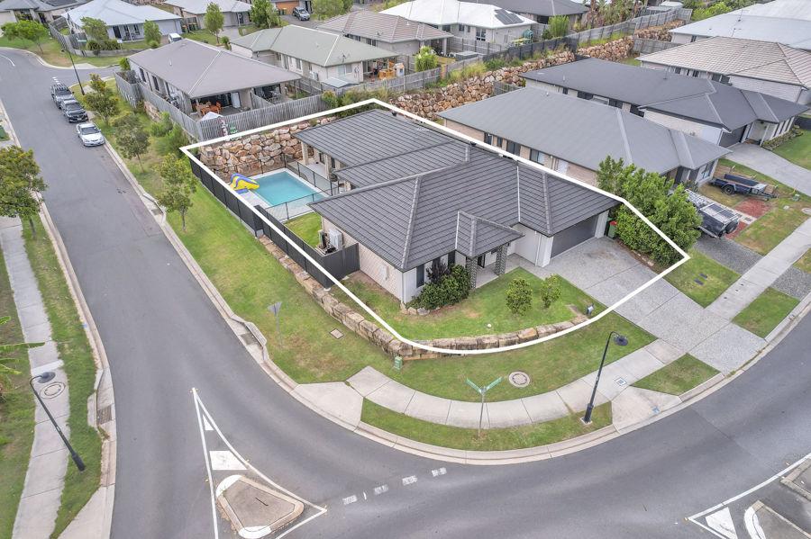 118 Sovereign Dr, Deebing Heights, QLD 4306