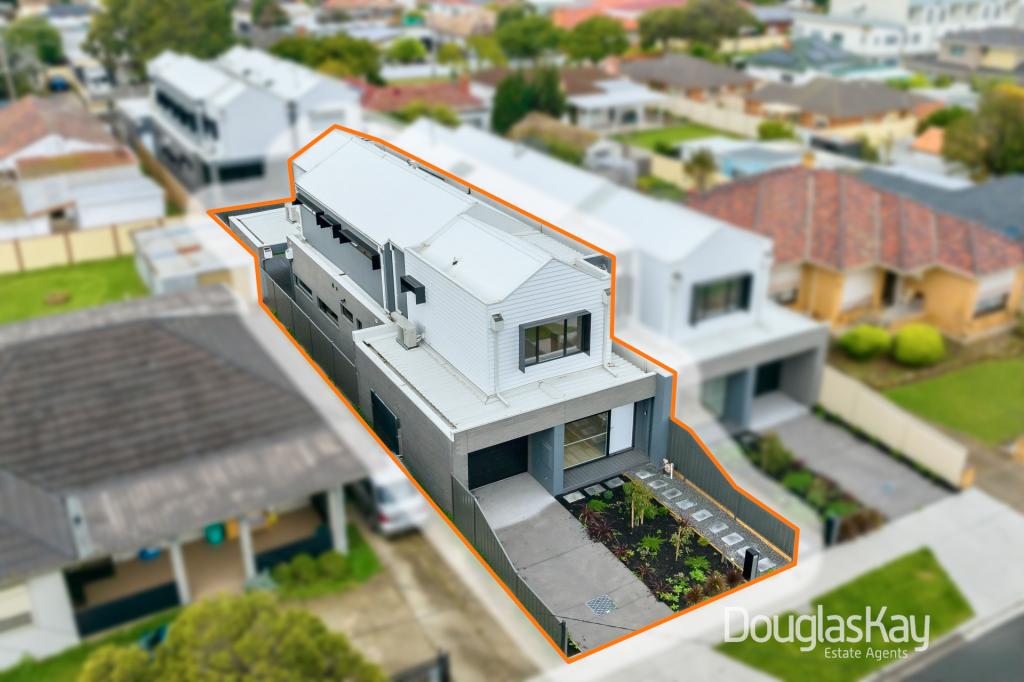 10a&B Compton Pde, Sunshine North, VIC 3020