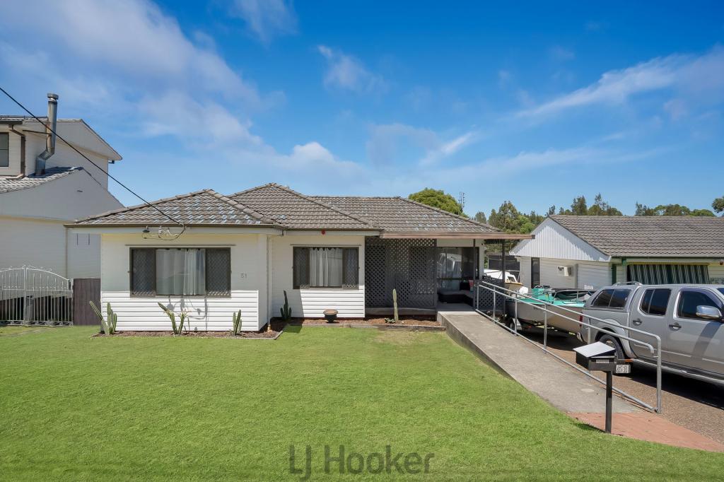 51 Turnbull St, Fennell Bay, NSW 2283