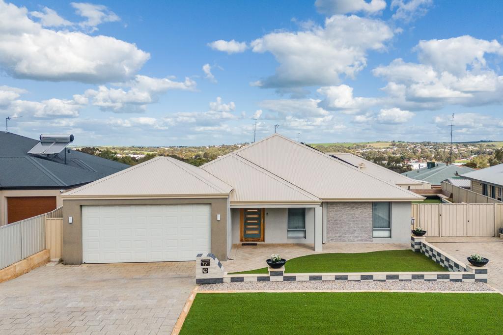 17 GOLF CRES, NORTHAM, WA 6401
