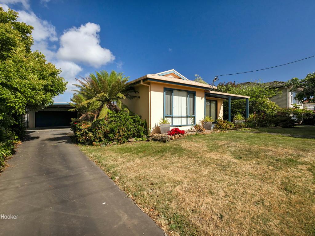 82 Hillcrest Rd, Devonport, TAS 7310