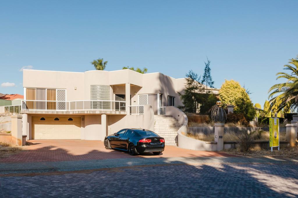 289 Summerlakes Pde, Ballajura, WA 6066