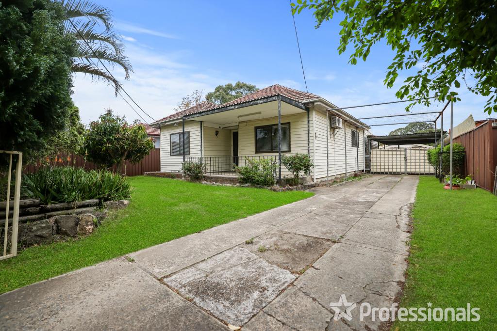 240 River Ave, Carramar, NSW 2163