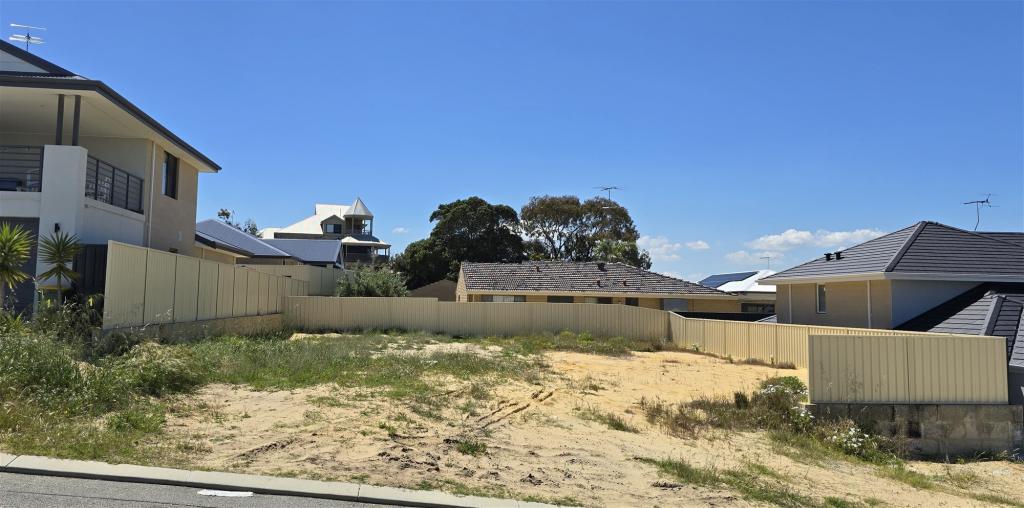 Lot 15/3 Maywood Way, Wannanup, WA 6210