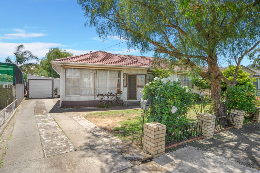 10 Centenary Cres, Werribee, VIC 3030