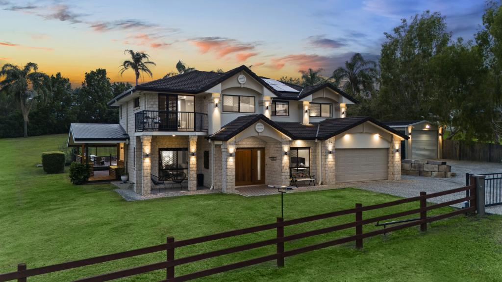 1 Hunting Pl, Highvale, QLD 4520