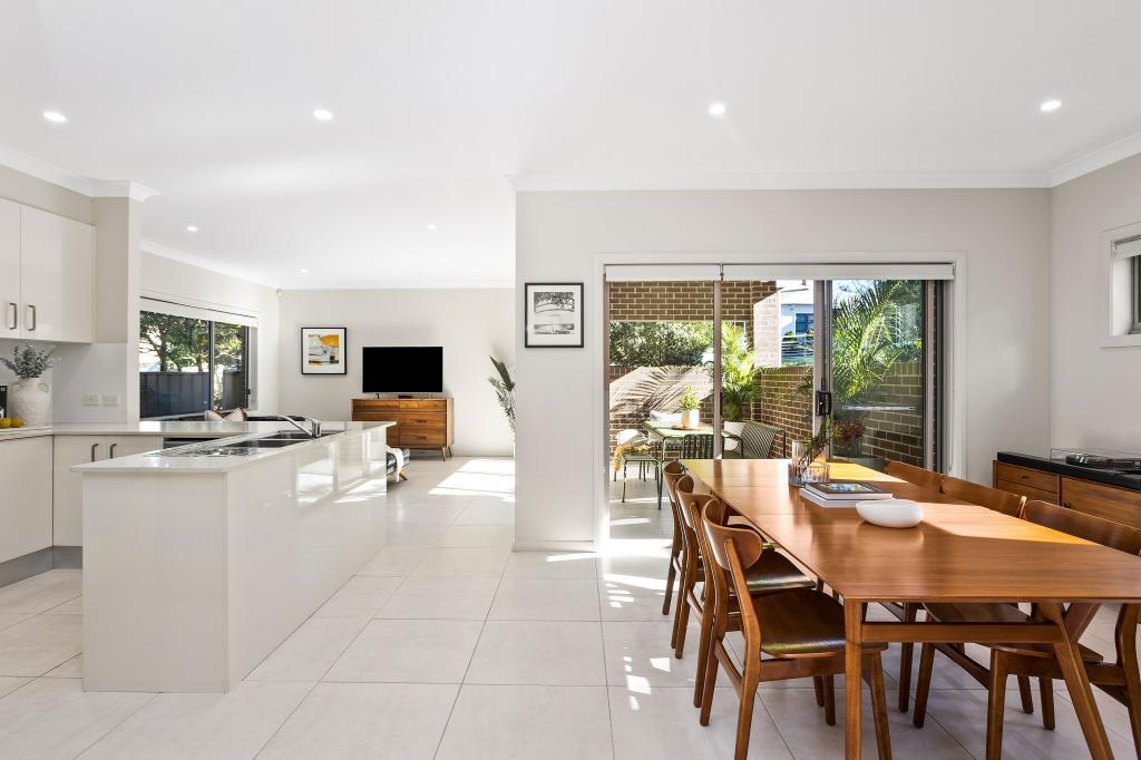1/3 Gilmore St, West Wollongong, NSW 2500