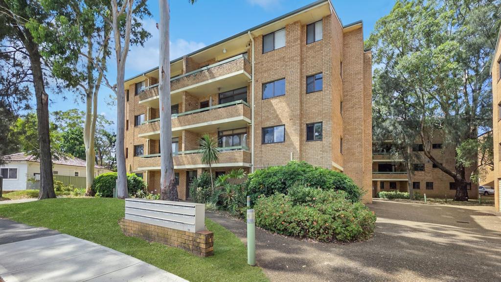 15/8-14 Swan St, Revesby, NSW 2212