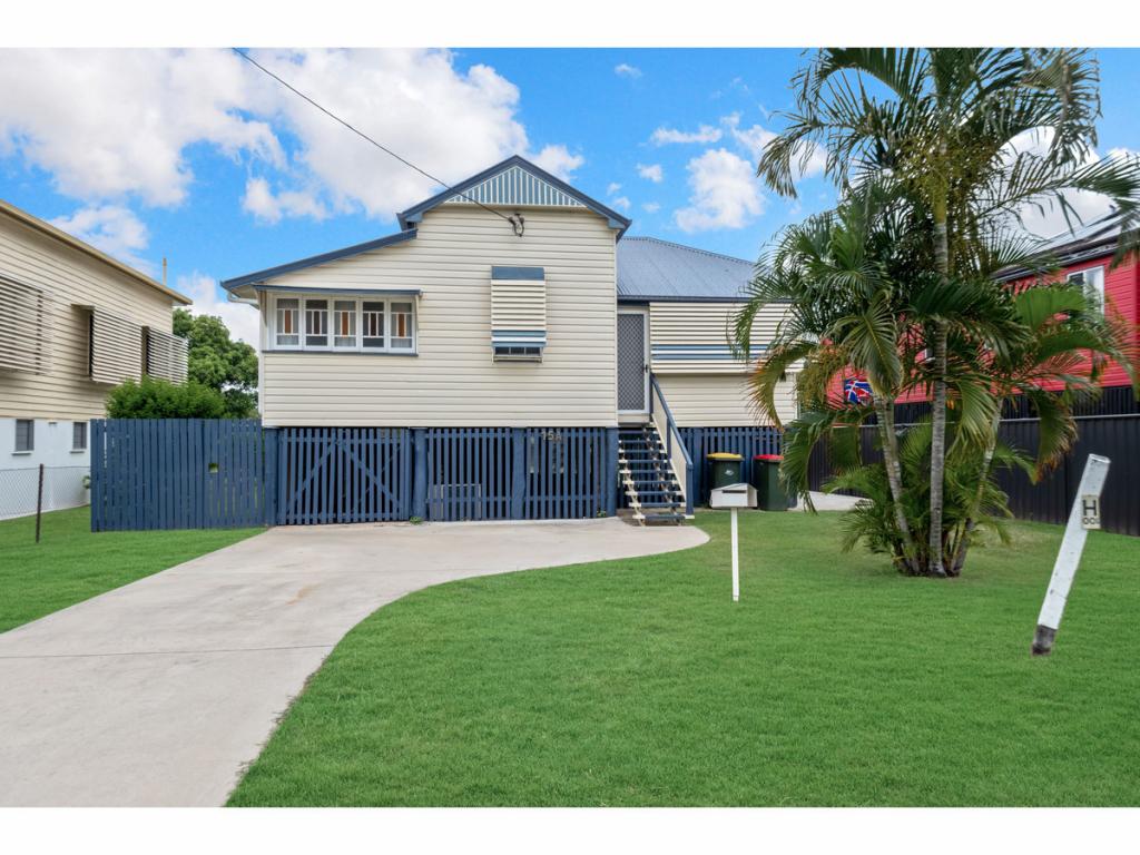 15a Main St, Park Avenue, QLD 4701