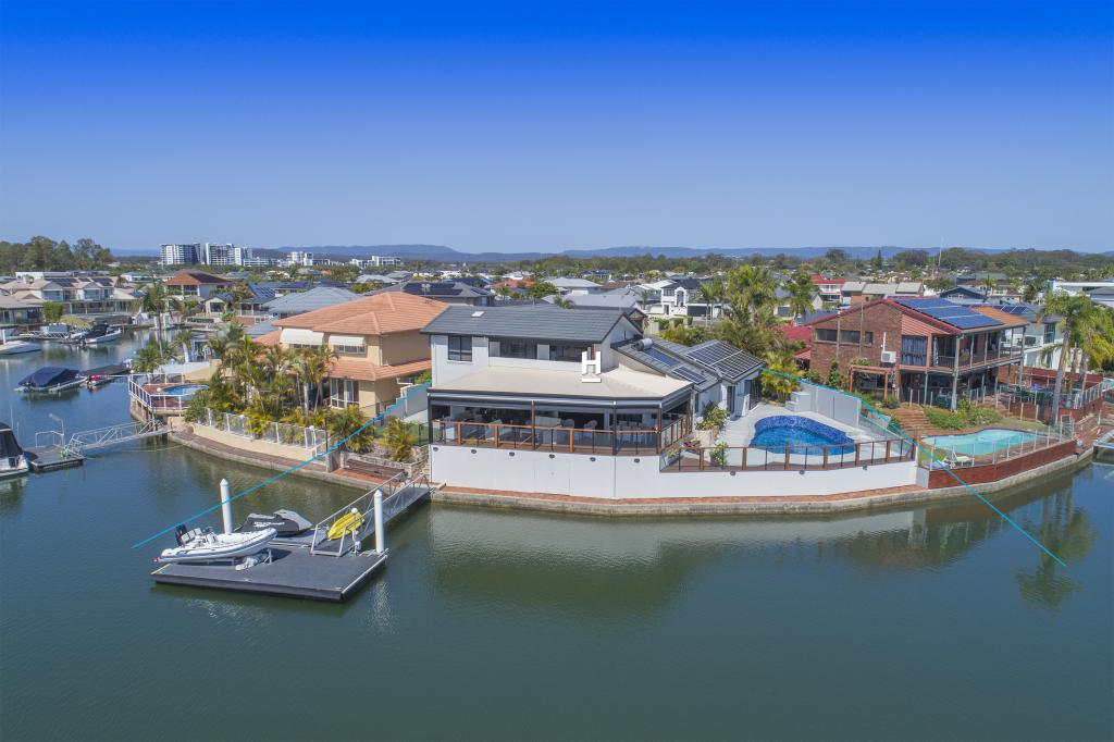 8 Lobster Pot Pl, Runaway Bay, QLD 4216