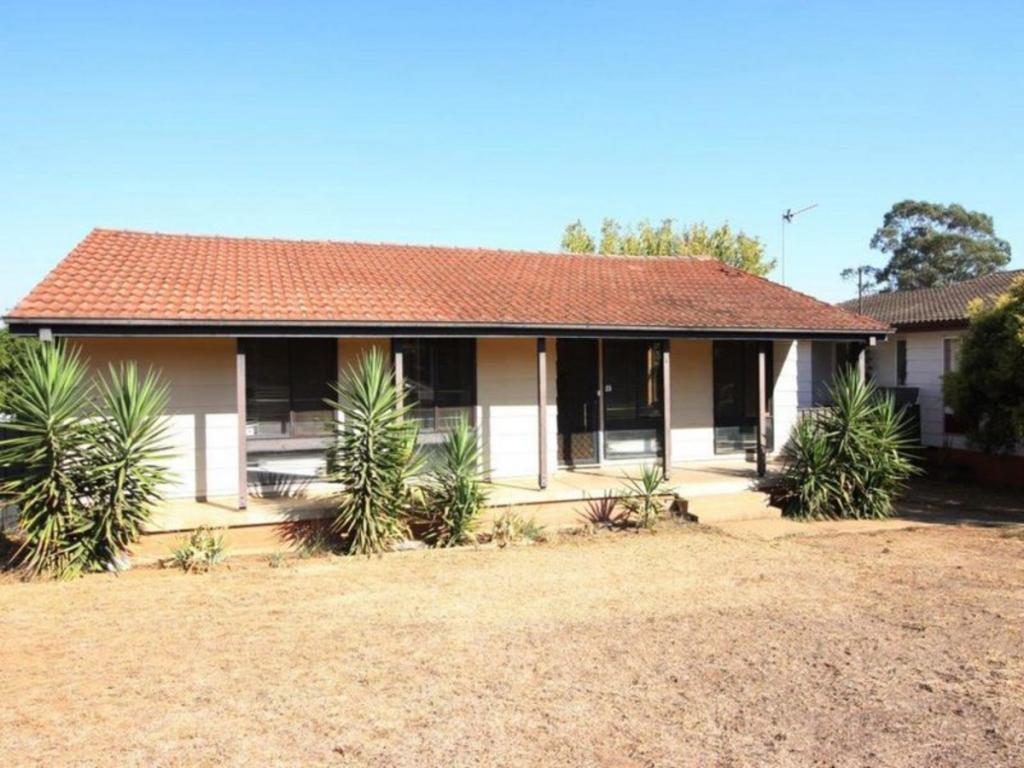 6 Callaghan St, Ashmont, NSW 2650