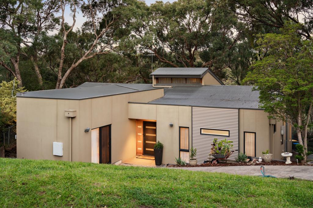17 Gorge Rd, Bellevue Heights, SA 5050