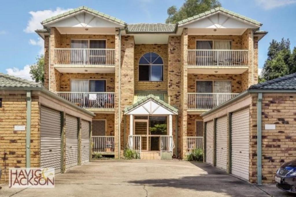 2/74 Norman Dr, Chermside, QLD 4032