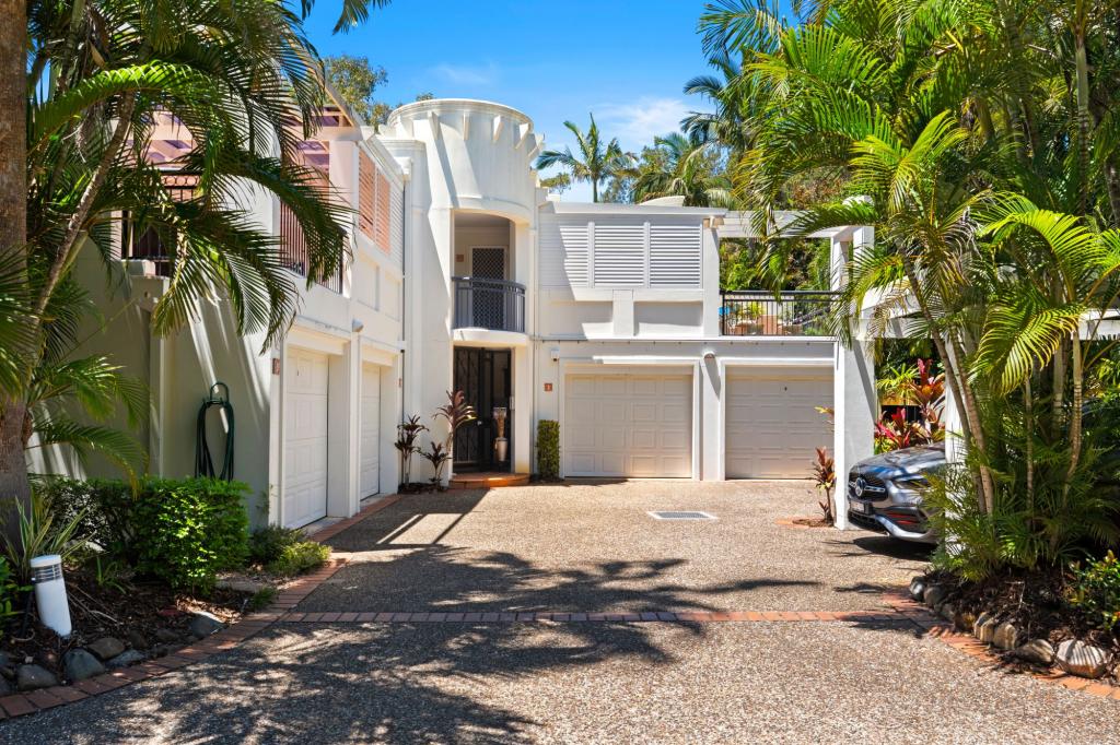 1/Parkview Cotlew St E, Southport, QLD 4215