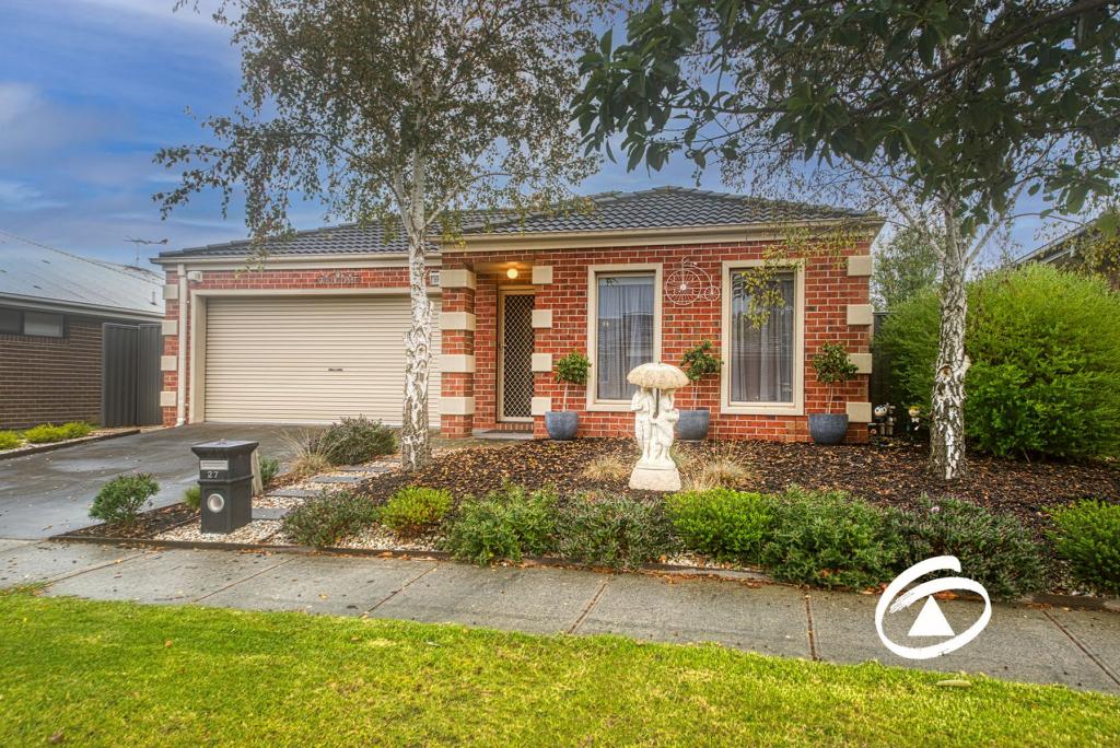 27 Tangelo Tce, Pakenham, VIC 3810