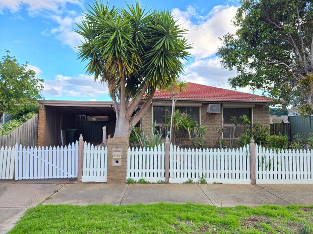 8 Snowy Ct, Werribee, VIC 3030
