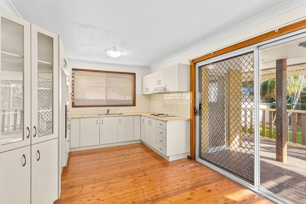 12 Hunter St, Barrack Heights, NSW 2528