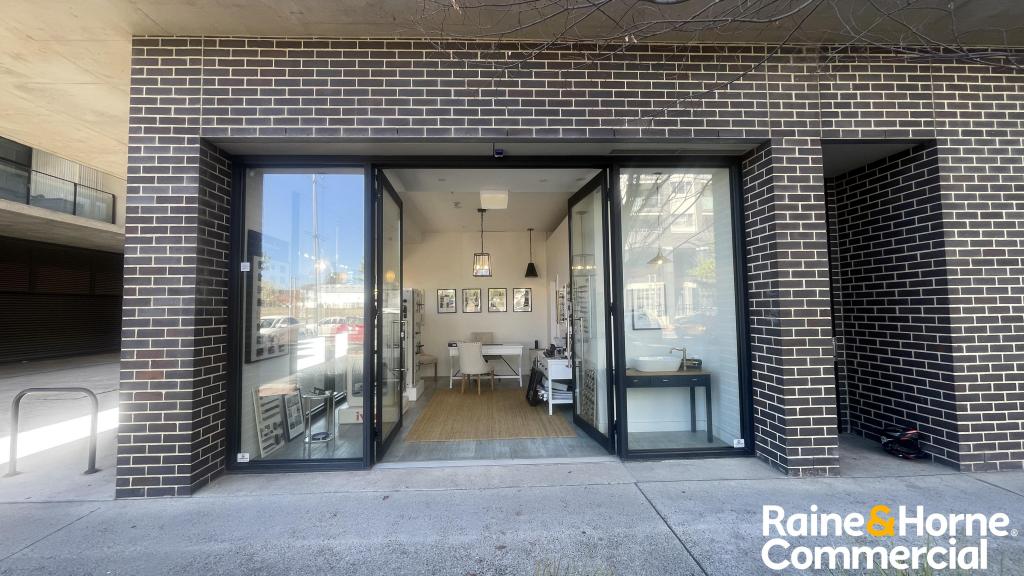 124/33 EASTLAKE PDE, KINGSTON, ACT 2604
