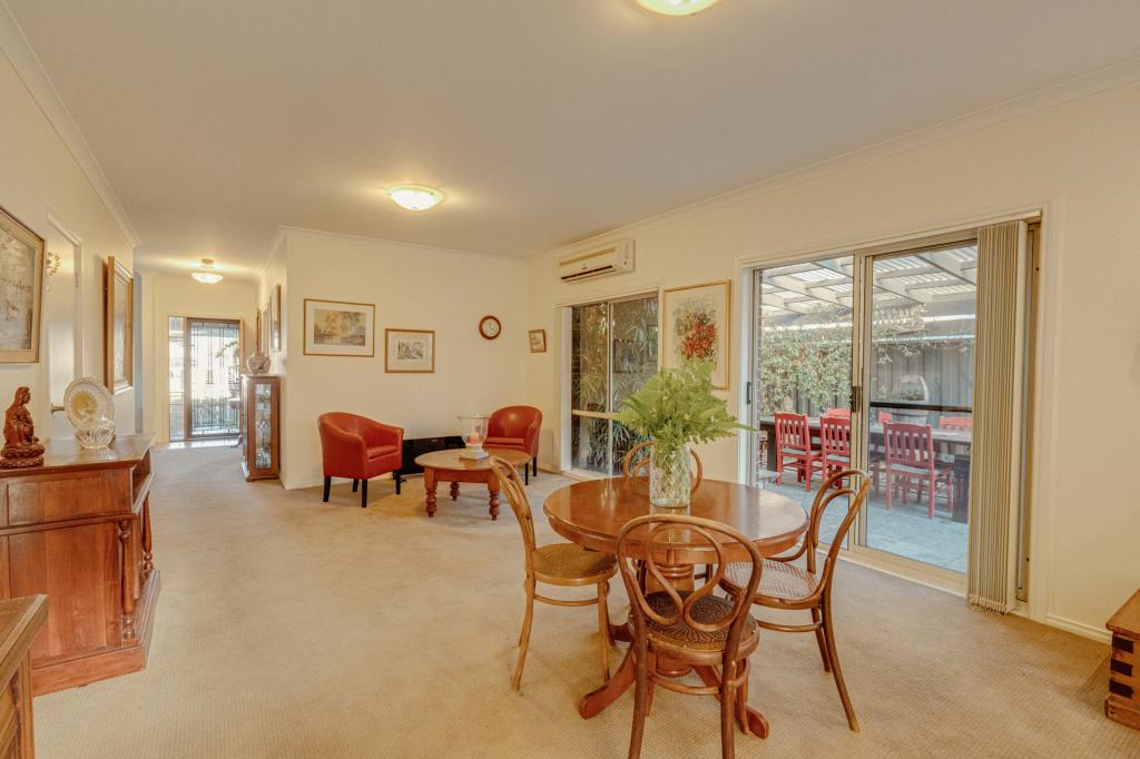 1/43 HIGHTON LANE, MANSFIELD, VIC 3722