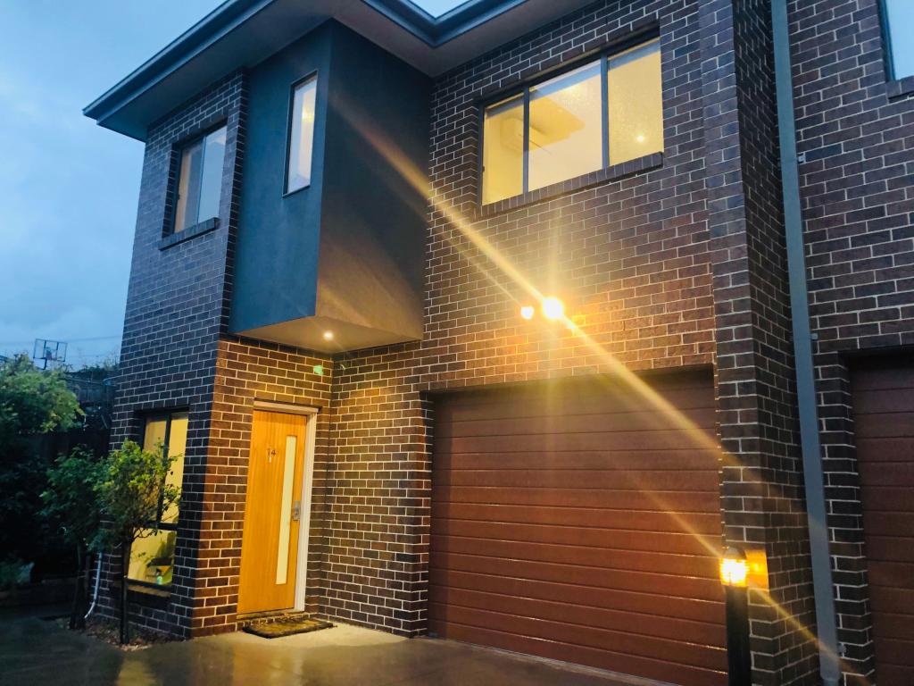 14 Mcmahons Rd, Coburg North, VIC 3058
