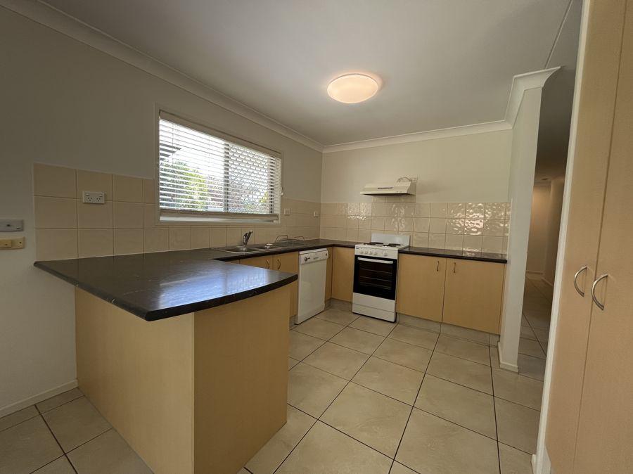 16 Kavieng Cres, Runaway Bay, QLD 4216