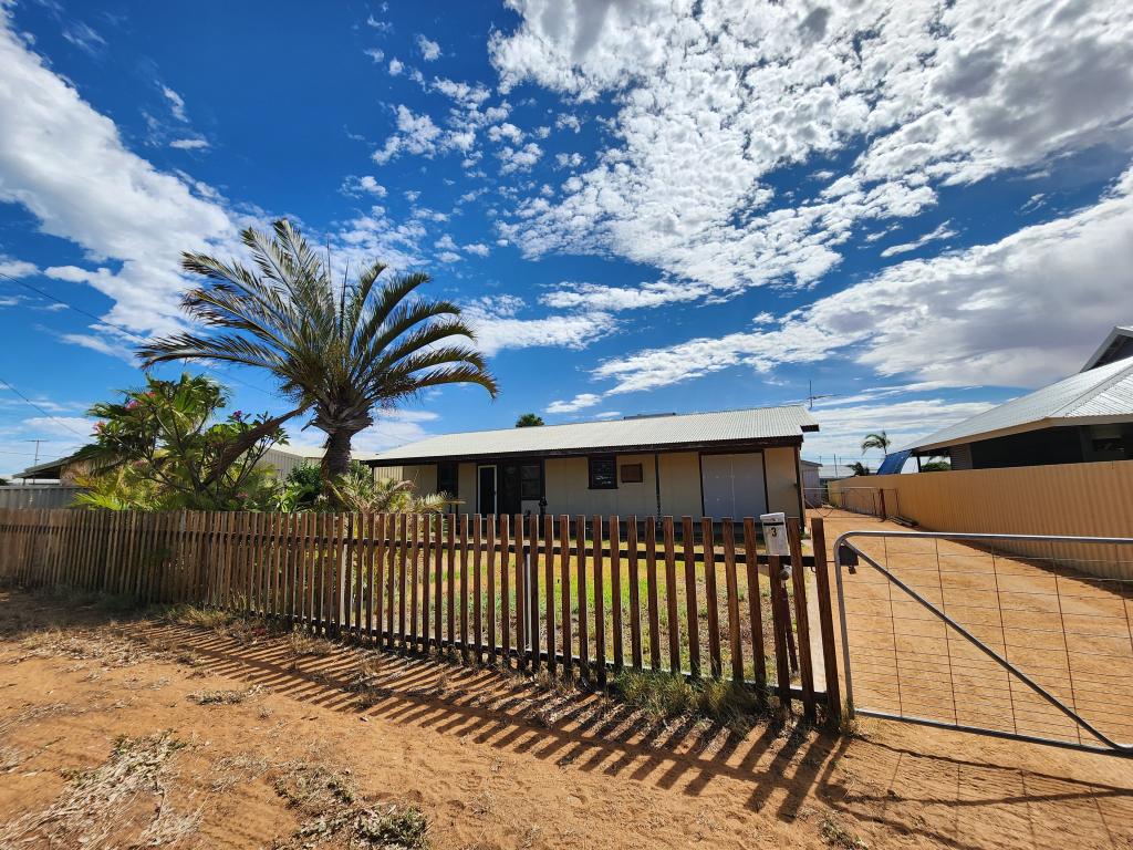 3 ORR ST, SOUTH CARNARVON, WA 6701