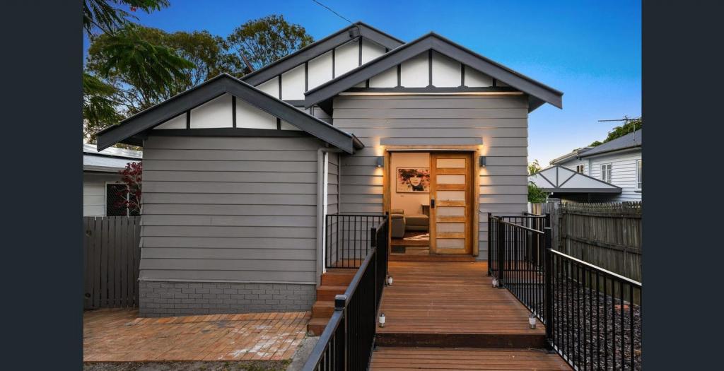 169 Scarborough Rd, Redcliffe, QLD 4020