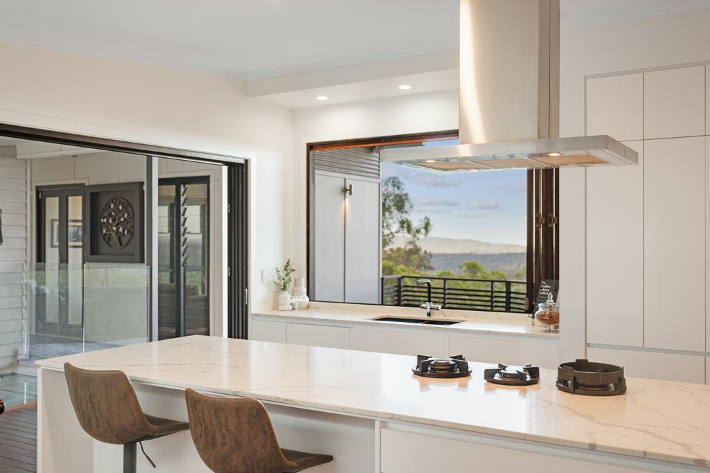 6 Mason Ct, Samsonvale, QLD 4520
