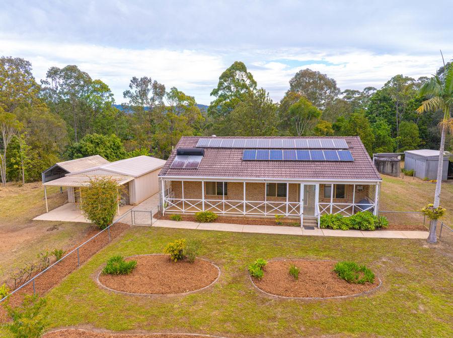 1896 Noosa Rd, Traveston, QLD 4570